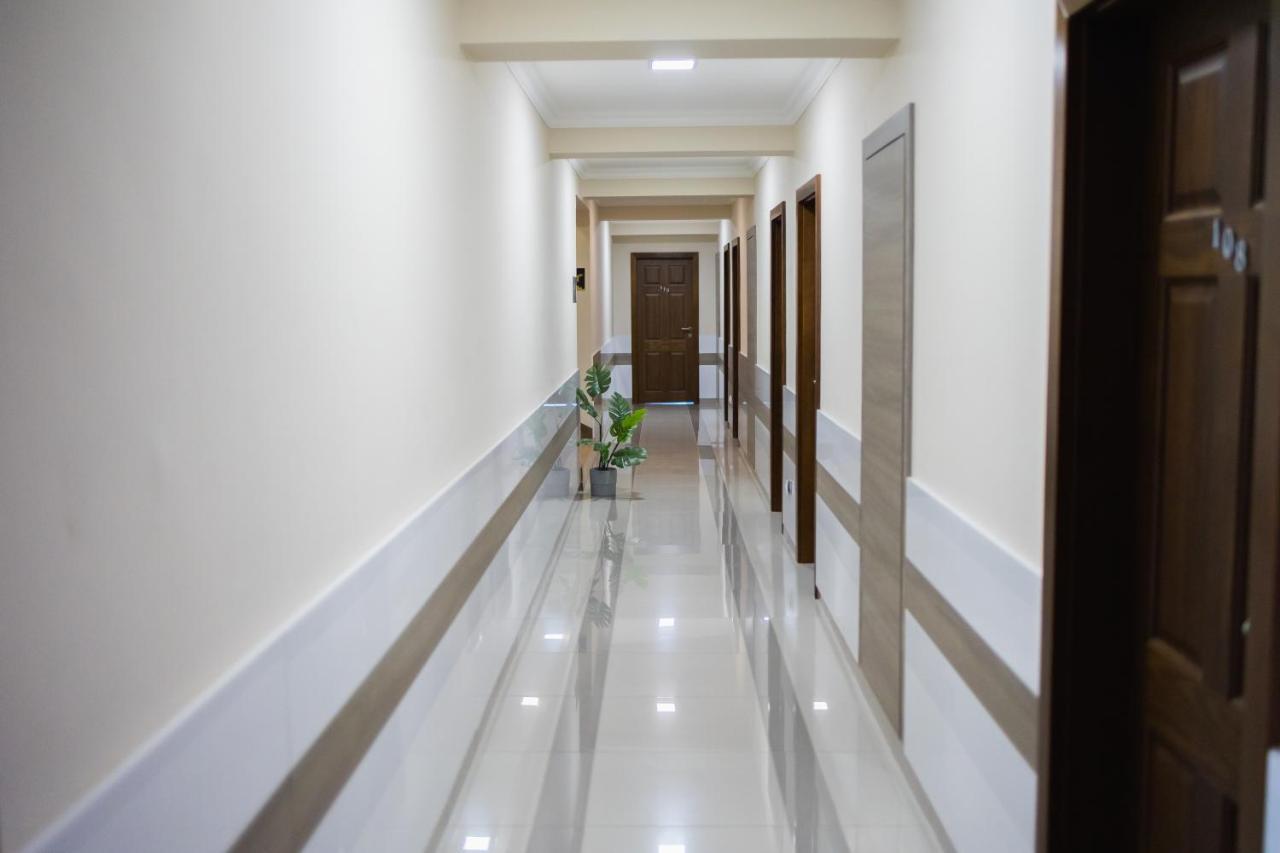 Dabas Hotel Ngoại thất bức ảnh